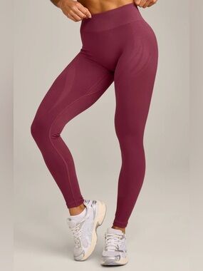 NWT Oner Active EnhanceLift Seamless Legging Size XL Regular Length Burnt Maroon